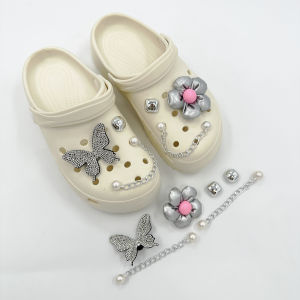 3D Flower Shaped Crocs Jibbitz Charms Diamond Inlaid Butterfly Bear Shoe Buckle Detachable Shoe Chain Decoration for Crocs
