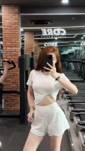 Đồ Tập Gym Nữ Bộ Tập Gym Yoga Chạy Bộ Đạp Xe Aerobic Nữ Áo Cộc Tay Quần Đùi 2 Lớp Phối Lưới Thoáng Khí( Ng10)