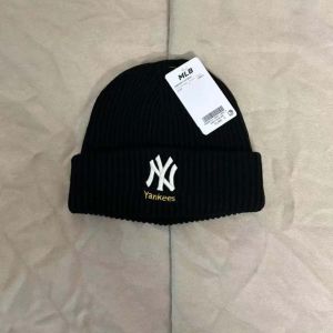 MLB Hat ny Yankees Woolen Cap Autumn and Winter Warm Beanie Hat LA Dodgers Embroidery Knitted Hat All-Match Men and Women