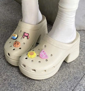 GUỐC NHỰA ĐI MƯA CROSS SIREN CLOGS CAO 9CM CHO NỮ màu kem