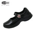 รองเท้านักเรียนหญิง ADDA 41T01-W1 NEWPRODUCT "รองเท้านักเรียน PU: พื้นที่ส่วนตัวในโลกของวัยรุ่น!  สร้างแรงบันดาลใจและสวมใส่ได้อย่างเป็นตัวเอง" รองเท้าหัวเหลี่ยม. 