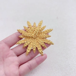 Stylish 3D Fringe Wheat Brooch Alloy Boutique Accessory Convenient for Suits Dresses and Coats Daily Use Casual Wear