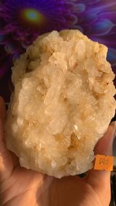 Trứng đá thạch anh Lemurian tinh thể tự nhiên còn dính đất năng lượng Vũ Trụ 840