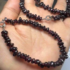 22007-BỘ CHUỖI CỔ VÒNG TAY ĐÁ GARNET ĐỎ TÍM ( THIÊN NHIÊN ) CHUỖI CỔ DÀI 40 cm - VÒNG TAY DÀI 16 cmCHƯA TÍNH MÓC KHOÁ