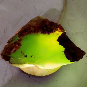 bahan batu giok natural Bongkahanbatu yg dikirim sesuai foto dan video Kode83