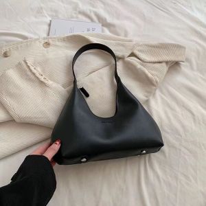 LOEI Aqsa Tas Wanita Hobo Premium – Simple Chic Black Bag Kekinian 2210