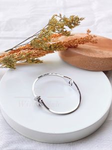 Gelang Tangan Bentuk Berlian Kupu Titanium High Quality Anti Karat Free Gift Jewelry Box