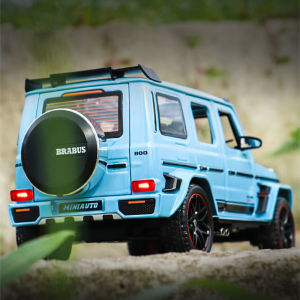 【RUM】1:24 Scale Brabus G800 Alloy Car Model Light & Sound Effect Diecast Car SUV Toys for Boys Birthday Gift Kids Toys Car Collection