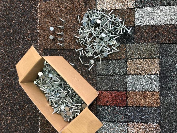 Roofing Shingles Flat Head Nails 1", Flat Head Nails GI Flat Head Nail for Roof Shingles 4KG