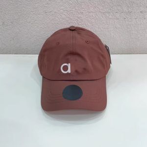 หมวกกันแดดแห้งเร็วสำหรับผู้ชายและผู้หญิง หมวกเบสบอลแบบสบายๆ พร้อมโลโก้แถบสะท้อนแสง