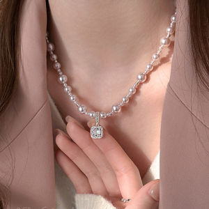 Pearl Square Pendant Necklaces For Women Elegant Fashion New Trendy Necklaces Jewelry Accessories Gift Party Wedding