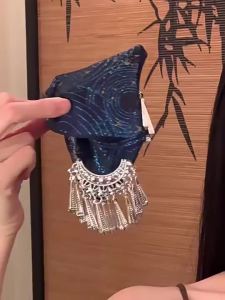 [ Green Mountain and Bright Moon ] Retro Ethnic Style Hair Clip New Chinese Style Handcrafted Silver Tassel Hairpin Shark Clip