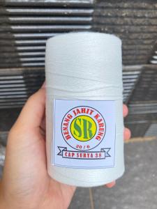BENANG JAHIT KASUR WARNA PUTIH BAHAN POLYESTER 1PCS