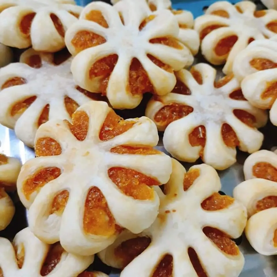 HCM]Bánh Khóm Hoa Mai | Lazada.vn