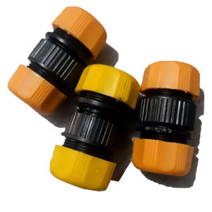1/2 AND 5/8 PLASTIC HOSE COUPLING OR FAUCET CONNECTOR