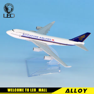 LEO 16เซนติเมตร1:400สิงคโปร์แอร์โบอิ้ง747โมเดลเครื่องบินของเล่นสําหรับรถเด็กสําหรับเด็กของเล่นของเล่นสําหรับเด็กผู้ชาย