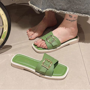 QXshop สินค้าแนะนำ รองเท้าแตะผู้หญิงแฟชั่น รุ่นนี้ดีเทลสวย ดูสะอาดตา สวมใส่ง่าย พื้นนิ่ม ซัพพอร์ทหน้าเท้าได้ดี สวมสบายชิคๆได้เลยแม่ ปังไม่ไหว รีบเลออ