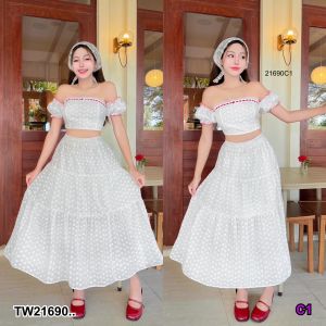 TW21690 เสื้อเกาะอกปาดไหล่ แขนตุ๊กตา แต่งแถบลูกไม้ ..