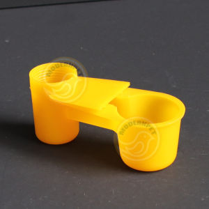 Pet Bird Plastic Waterer Water Drinker Cup Feeder Drinking Bowl for Bird Pigeons Parrot love bird feeder Bird cage accessories