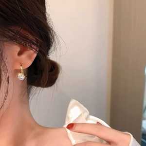 ANTING KOREA WANITA STYLE KOREA JARUM S925 ANTI ALERGI MOTIF TERBARU IMPORT