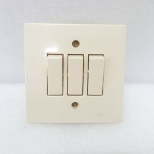 Saklar Triple / 3 IB Broco