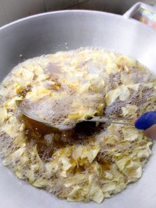 บ้านหมอนทอง ทุเรียนทอด เกรด C (ถุงเล็ก 200 g) ราคามิตรภาพ อร่อยสุดๆ ^_^