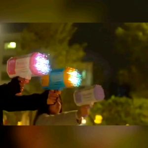 BAZOOKA Mainan Bubble gun 88 Lubang pistol gelembung Sabun anak bubble gun elektrik busa pistol gelembung sabun otomatis