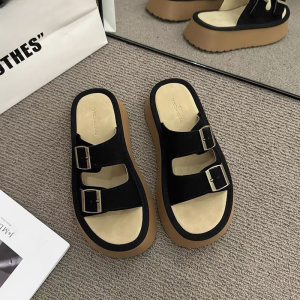 รองเท้าแตะชายหาดที่สวยงาม วันหยุดริมทะเลฤดูร้อนใหม่ของผู้หญิงทุกวัน ก้นหนาสุดฮอต ลําลองจับคู่สี