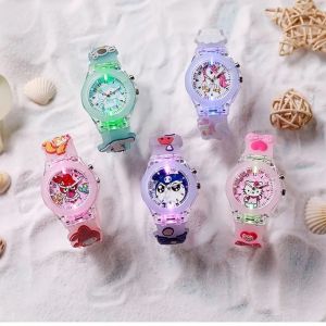 2024 ใหม ่ Sanrio Kuromi นักเรียนนาฬิกา Kawaii Cinnamoroll My Melody เด ็ ก LED Glow นาฬิกาเด ็ กของขวัญวันเกิดของเล ่ น