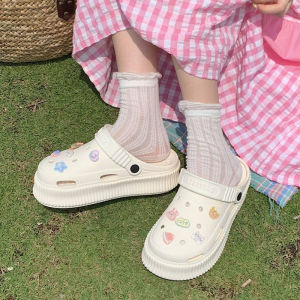 LiShops สินค้าใหม่ รองเท้าแบบสวมหัวโตแฟชั่น สีสวยน่ารัก งานสีทูโทนสุดเก๋ พื้นนิ่มน้ำหนักเบา ทำความสะอาดง่ายมาก วัสดุยางอย่างดี ใครชอบรีบจัดเลย