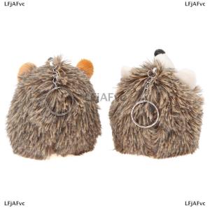 [COD] LFjAFvc พวงกุญแจตุ๊กตาเม่นนุ่มพวงกุญแจโลหะสีน้ำตาลจี้รถของเล่นพวงกุญแจตกแต่งโทรศัพท์กระเป๋าจี้