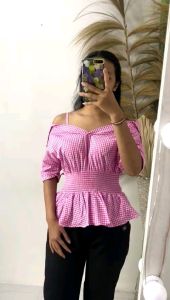 Blouse Kerut: Desain Nyaman & Elegan untuk Acara Formal & Kantor