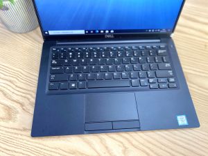 DELL 7390 core i5 8300 ram 8G ssd 256G. Man hình 14 FULL HD SIÊU MƯỢT SIÊU MỎNG NHẸ GIÁ TỐT NTT