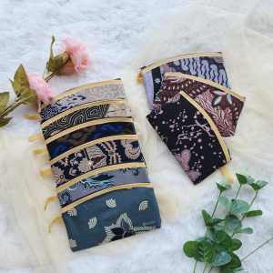 Souvenir Dompet Sedang Motif Batik Ukuran 16 x 10cm harga /50 pcs