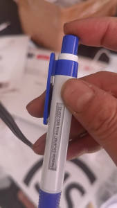 8Pcs Retractable Ballpoint Pen Guest Sign In Pen Ballpoint Pen with Scroll Message Window Office Writing Supply