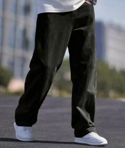 Mens Loose Casual Straight Leg Jeans with Slanted Pockets Suitable for All Seasons and Made of Soft Fabric