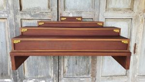 ชั้นวางพระ หิ้งพระแขวนผนังสีโอ๊ค โต๊ะหมู่บูชาพระ 4ชั้นสั่งทำ หิ้งพระโมเดิร์น ฐานวางพระพุทธรูป หิ้งพระคอนโด แท่นบูชาพระ กล่องใส่พระ