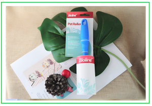 Petcelsior Pet Hair Remover Sticky Roller with 60 sticky tape