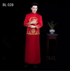 ☘ ชุดยกน้ำชา ชุดเจ้าบ่าวจีนผ้าต่วนสีแดงปักลายมังกรคู่ กระดูมหน้าเพิ่มความโดนเด่น หล่อ สง่างาม ดูดีมีภูมิฐานมาก ☘สินค้าพร้อมส่ง