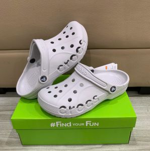 Dép sục crocs baya classic clog chuẩn xịn chống hôi chân nhựa tế bào êm mềm đúc liền khối siêu bền đi mưa lội nước đi biển Crocs baya classic clog cho cả nam và nữ màu ghi