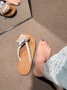 [Free Shipping] Womens summer flip-flops 25 new model solid color comfortable thick-soled flat-heeled waterproof non-slip versatile super cute for photos