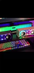 ใหม่ลำโพงบลูทูธแสงสีสันสดใสสีสันสดใส V8 ปืนใหญ่เหล็กขนาดเล็กเบสรองรับ Series Mecha ปืนใหญ่เหล็กขนาดเล็ก