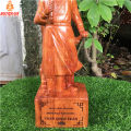 Tượng trần hưng đạo hưng đạo vương trần quốc tuấn bằng gỗ hương cao 40 cm trạm khắc tinh xảo sắc nét giúp trấn trạch hóa hung hỗ trợ công danh sự nghiệp mang lại may mắn bình an cho gia chủ. 