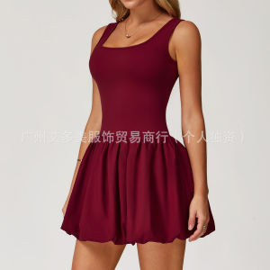 Nude-feel two-piece sports dress for women anti-exposure suitable for outdoor running fitness and tennis