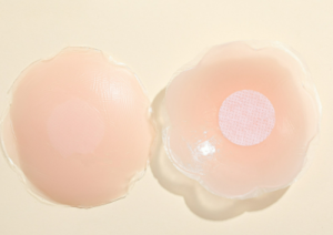 1 pair Women Reusable Silicone Breast Nipple Pads Pasties Cover Nude Self Adhesive 防走光乳贴 硅胶乳贴圆形花形隐形内衣