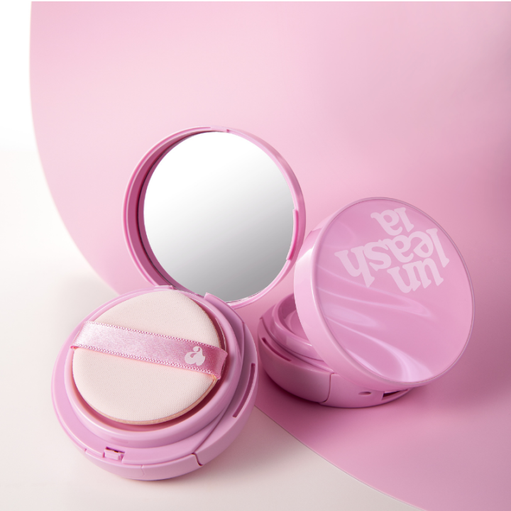 Unleashia%20Don't%20Touch%20Glass%20Pink%20Cushion%20-%20Image%204