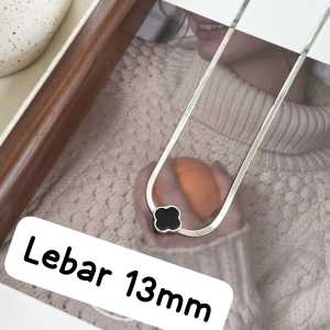 KALUNG TITANIUM BUNGA RANTAI GEPENG PERHIASAN WANITA STYLE KOREA TRENDY