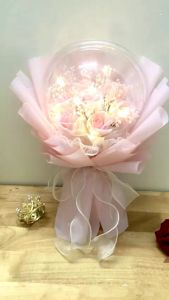 Bó hoa hồng bóng Jumbo kèm đèn nháy hot trend