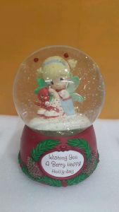 Snow Globe Musical Waterball Wishing You A Berry Happy Holly-Day Precious Moments