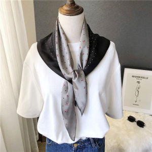 Wanita Mewah Sutra Satin Jilbab Wanita Dicetak Persegi 70 Cm Selendang Persegi dan Wrpas Syal untuk Wanita Syal Ikat Kepala